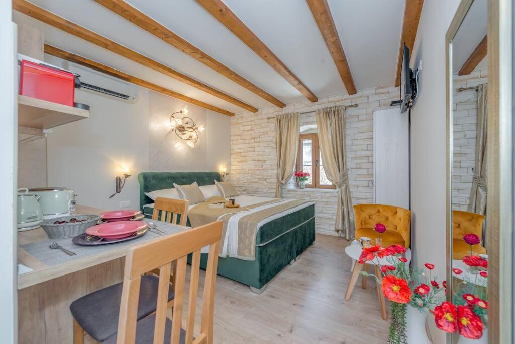 Diva 1,Stylish Old Town Studio Apartment Near Beach Σπλιτ Εξωτερικό φωτογραφία