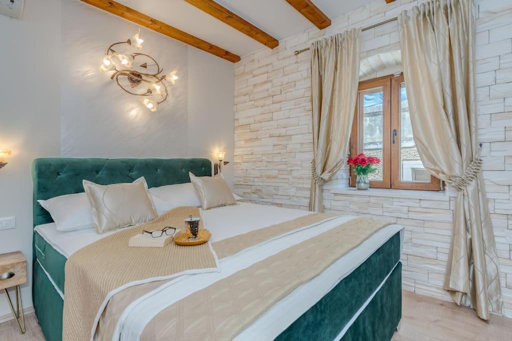 Diva 1,Stylish Old Town Studio Apartment Near Beach Σπλιτ Εξωτερικό φωτογραφία