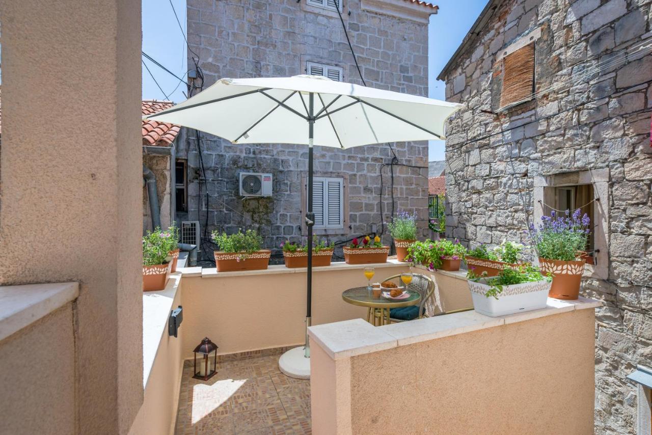 Diva 1,Stylish Old Town Studio Apartment Near Beach Σπλιτ Εξωτερικό φωτογραφία